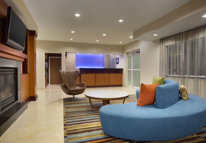 Fairfield Inn & Suites Fort Worth University Drive Bagian luar foto