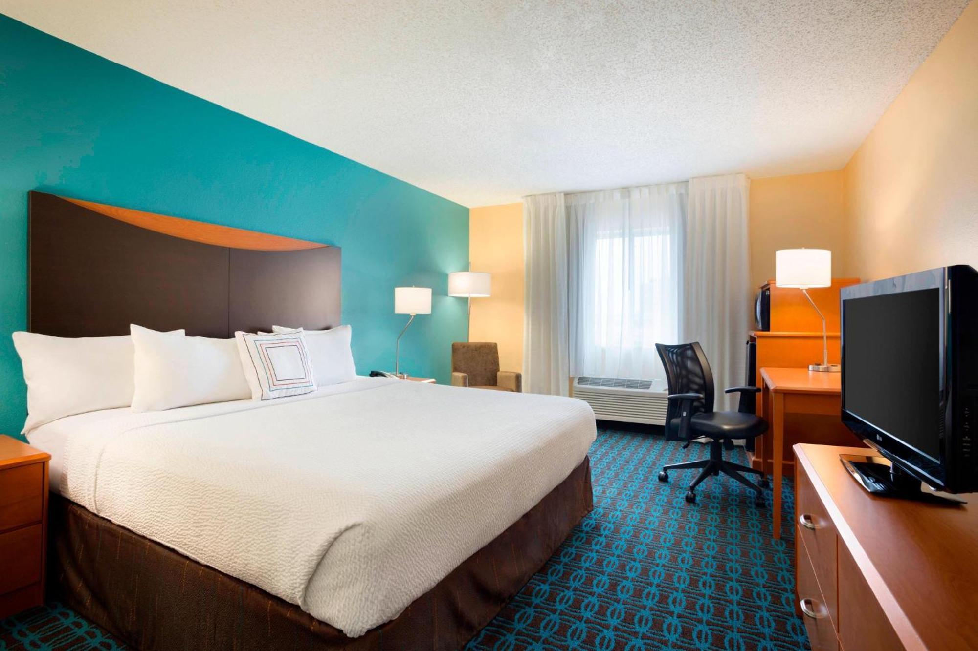 Fairfield Inn & Suites Fort Worth University Drive Bagian luar foto