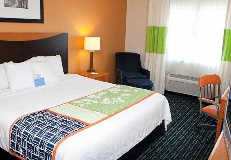 Fairfield Inn & Suites Fort Worth University Drive Ruang foto