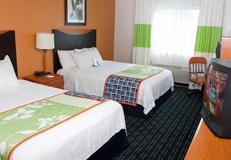 Fairfield Inn & Suites Fort Worth University Drive Ruang foto